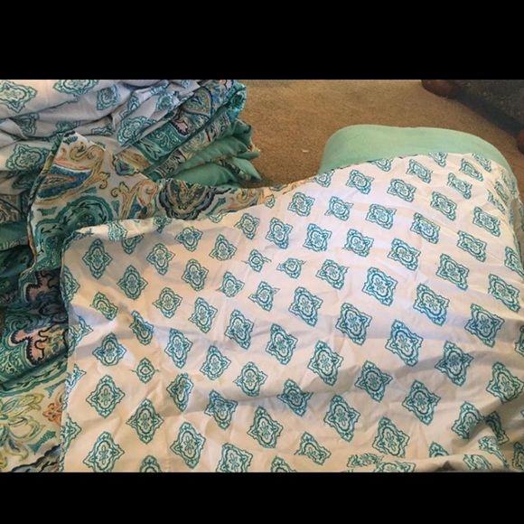 Sold - Picture 3 of 3